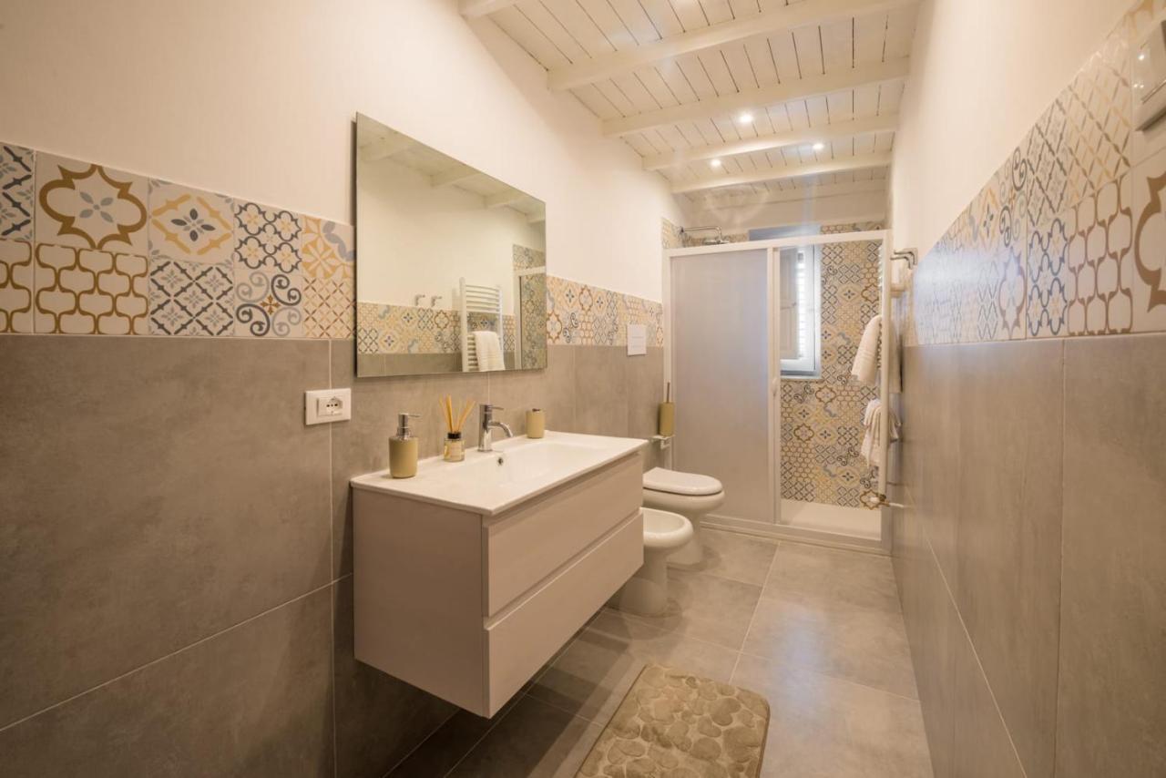 Sampolo70 - Apartments Palermo Bagian luar foto